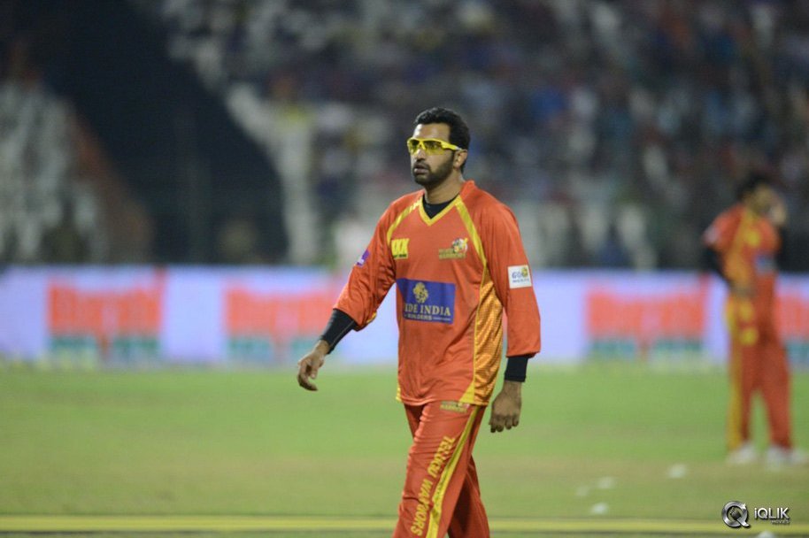 CCL-5-Telugu-Warriors-vs-Bengal-Tigers-Match-Photos